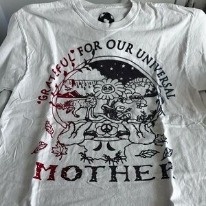 ONLINE CERAMICS “Grateful for our Universal Mother” Tee